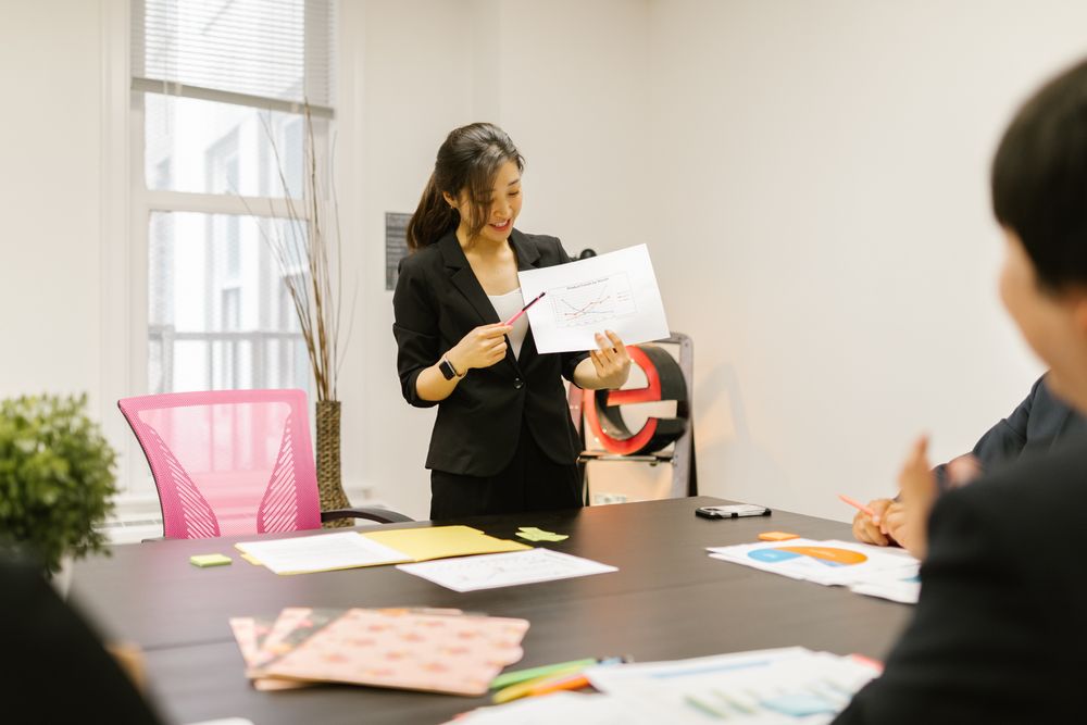 A presentation in an office meeting